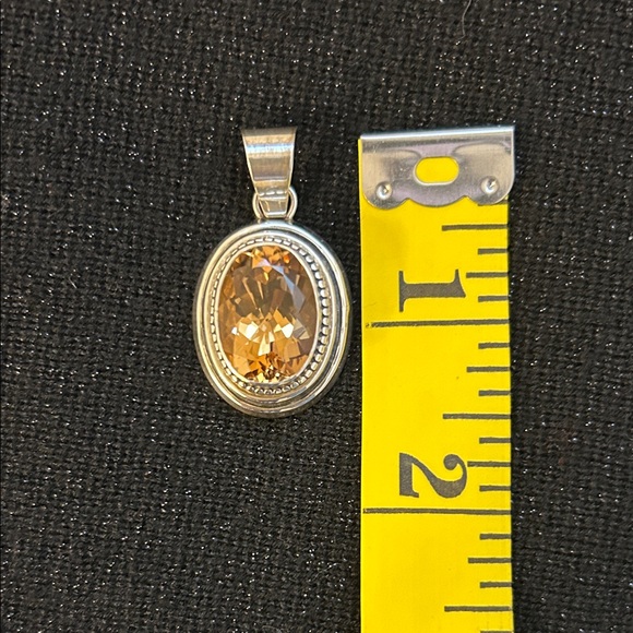 Sterling Silver Pendant with Pale  Orange Stone - Picture 2 of 6